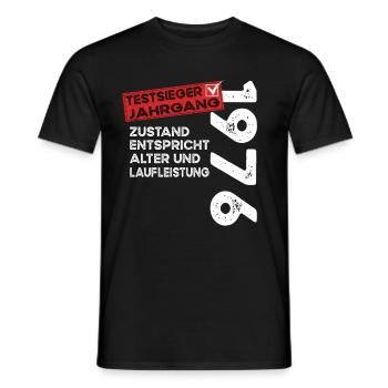 48 Jahre Geburtstag Testsieger Jahrgang 1976 - Männer T-Shirt - Schwarz - Vorne - AI Model Male 178 light (178cm)