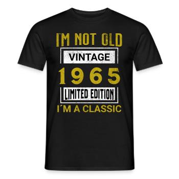 Birthday 60 years old I'm not old I ́m classic - Men's T-Shirt - black - Front - AI Model Male 178 light (178cm)