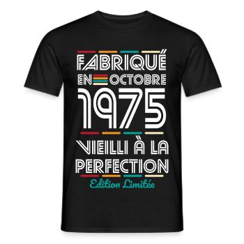 50. Jahrestag – Hergestellt im Oktober 1975 - Männer T-Shirt - Schwarz - Vorne - AI Model Male 178 light (178cm)