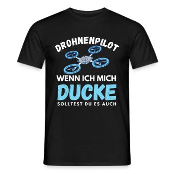 Drohnenpilot beim Drohne fliegen lustiger Spruch - Männer T-Shirt - Schwarz - Vorne - AI Model Male 178 light (178cm)