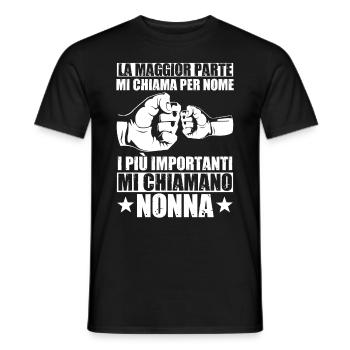 Nonna Nonnina Donna Anziana Nonne Bisnonna - Männer T-Shirt - Schwarz - Vorne - AI Model Male 178 light (178cm)