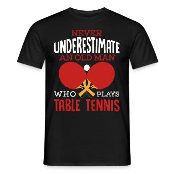 Ne sous-estimez pas un homme qui joue au tennis de table - T-shirt homme - noir - Devant - AI Model Male 178 light (178cm)