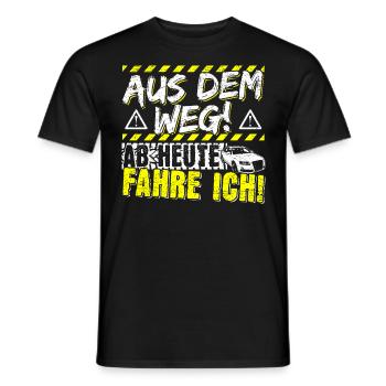 Führerschein Bestanden Geschenk Fahrprüfung Auto - Männer T-Shirt - Schwarz - Vorne - AI Model Male 178 light (178cm)