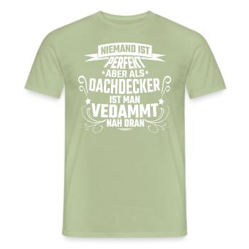 dachdecker - Männer T-Shirt - Sage - Vorne - AI Model Male 178 light (178cm)