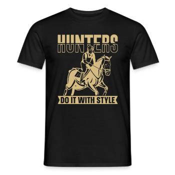Show Jumping Hunters Do It With Equine Show Jumper - Männer T-Shirt - Schwarz - Vorne - AI Model Male 178 light (178cm)