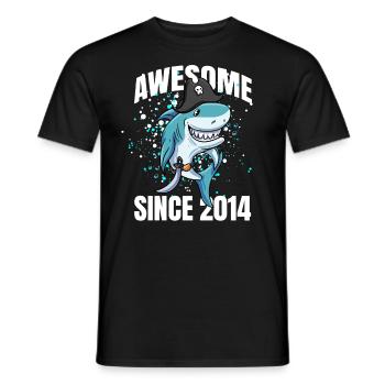 Awesome seit 2014 - 9. Shark Geburtstag - Männer T-Shirt - Schwarz - Vorne - AI Model Male 178 light (178cm)