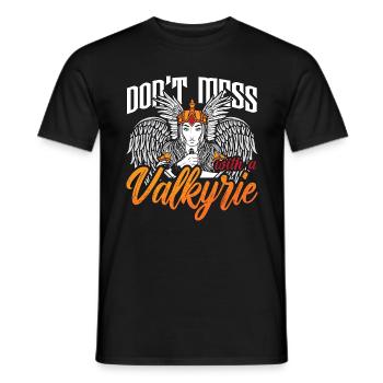 Les Valkyries ne plaisantent pas avec une déesse nordique Valkyrie - T-shirt homme - noir - Devant - AI Model Male 178 light (178cm)