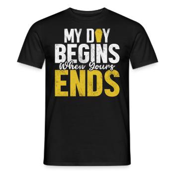 Ma journée commence quand la tienne se termine Embaument amusant - T-shirt homme - noir - Devant - AI Model Male 178 light (178cm)