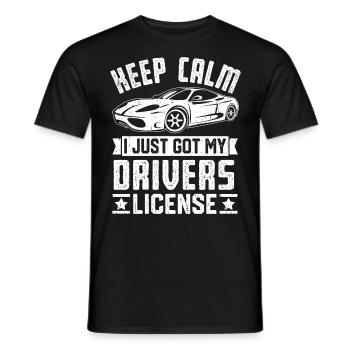 Bleib ruhig, ich habe gerade meinen Führerschein lustig gemacht - Männer T-Shirt - Schwarz - Vorne - AI Model Male 178 light (178cm)