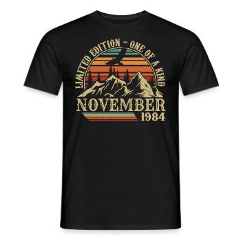 Né en Novembre 1984 - Anniversaire Novembre 1984 - T-shirt homme - noir - Devant - AI Model Male 178 light (178cm)