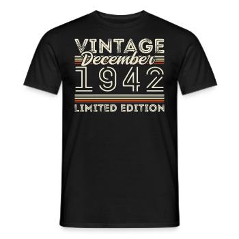 Jahrgang Dezember 1942 - 83. Jubiläum Dezember - Männer T-Shirt - Schwarz - Vorne - AI Model Male 178 light (178cm)