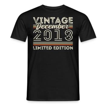 Vintage December 2018 - 7th Anniversary December - Men's T-Shirt - black - Front - AI Model Male 178 light (178cm)