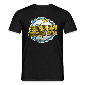 Water Polo Tough On Land Tougher In Water Swimming - Männer T-Shirt - Schwarz - Vorne - AI Model Male 178 light (178cm)