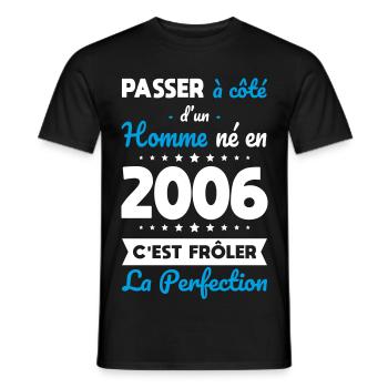 Geboren 2006 – Naht der Perfektion näher - Männer T-Shirt - Schwarz - Vorne - AI Model Male 178 light (178cm)