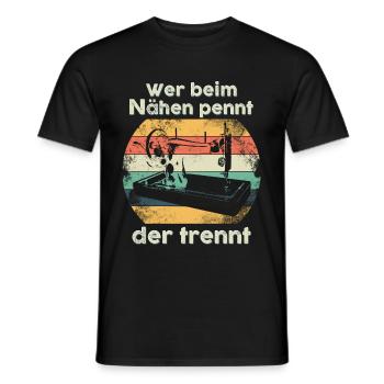 Wer Beim Nähen Pennt Der Trennt Spruch Nähen - Männer T-Shirt - Schwarz - Vorne - AI Model Male 178 light (178cm)
