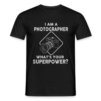 Je suis photographe. Quelle est votre superpuissance - T-shirt homme - noir - Devant - AI Model Male 178 light (178cm)