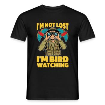 Ornithology I'm Not Lost I'm Bird Watching Lover - Männer T-Shirt - Schwarz - Vorne - AI Model Male 178 light (178cm)