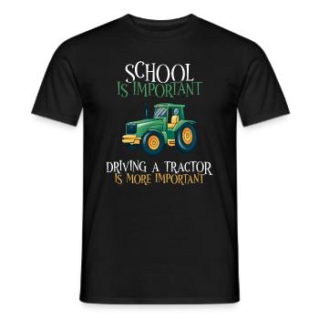 School is important Tractor driving is more import - Männer T-Shirt - Schwarz - Vorne - AI Model Male 178 light (178cm)