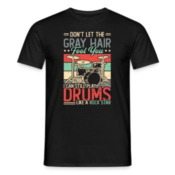 Graue Haare Täuschen Einen Alten Mann. - Männer T-Shirt - Schwarz - Vorne - AI Model Male 178 light (178cm)