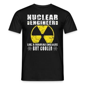 Kernkraft - Stolzer Nuklearingenieur - Männer T-Shirt - Schwarz - Vorne - AI Model Male 178 light (178cm)