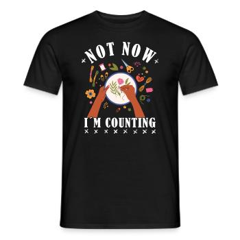 Ne faites pas de point de croix maintenant je compte le point de croix - T-shirt homme - noir - Devant - AI Model Male 178 light (178cm)