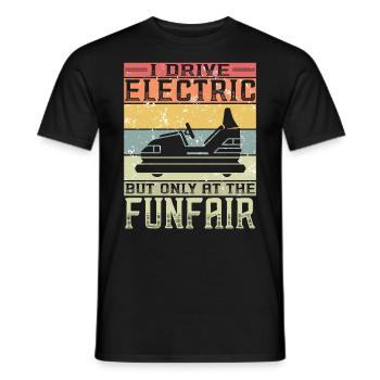 Ich fahre Elektrisch Kirmes Autoscooter - Männer T-Shirt - Schwarz - Vorne - AI Model Male 178 light (178cm)