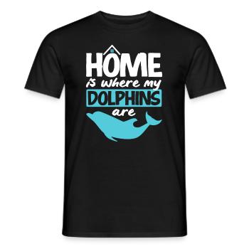 Home Is Where My Dolphins Are - Männer T-Shirt - Schwarz - Vorne - AI Model Male 178 light (178cm)
