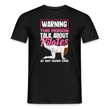 Attention : Cette personne parle de Pilates - T-shirt homme - noir - Devant - AI Model Male 178 light (178cm)