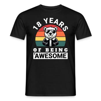 18 Years of Being Awesome Geburtstag Geschenkidee - Männer T-Shirt - Schwarz - Vorne - AI Model Male 178 light (178cm)