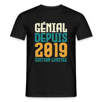 Génial depuis 2019 - T-shirt homme - noir - Devant - AI Model Male 178 light (178cm)