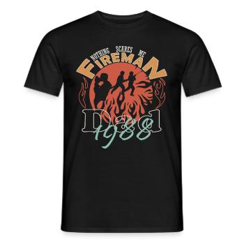 Feuerwehrmann Papa Feuerwehr 1988 - Männer T-Shirt - Schwarz - Vorne - AI Model Male 178 light (178cm)