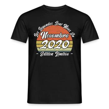 Les légendes sont nées en Novembre 2020 Cadeau. - T-shirt homme - noir - Devant - AI Model Male 178 light (178cm)