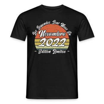 Les légendes sont nées en Novembre 2022 Cadeau. - T-shirt homme - noir - Devant - AI Model Male 178 light (178cm)