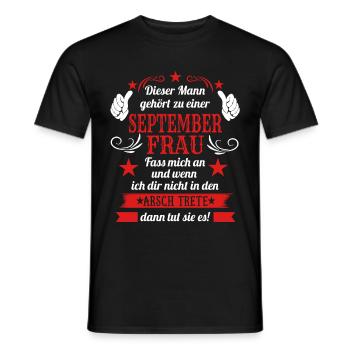 Mann vergeben an eine September Frau Geschenk - Männer T-Shirt - Schwarz - Vorne - AI Model Male 178 light (178cm)