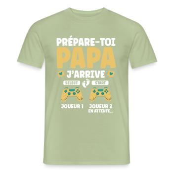 Futur Papa Gamer Cadeau Annonce Grossesse Père - T-shirt homme - vert sauge - Devant - AI Model Male 178 light (178cm)