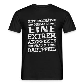Darts Darten Dart Dartboard · Frau mit Dartpfeil - Männer T-Shirt - Schwarz - Vorne - AI Model Male 178 light (178cm)