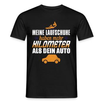 Meine Schuhe Haben Mehr Kilometer Als Dein Auto - Männer T-Shirt - Schwarz - Vorne - AI Model Male 178 light (178cm)