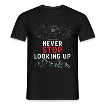Astronaut Astrophysik Astrophysiker Geschenk - Männer T-Shirt - Schwarz - Vorne - AI Model Male 178 light (178cm)