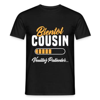 Bientôt Cousin veuillez patienter - T-shirt homme - noir - Devant - AI Model Male 178 light (178cm)