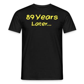 89 Jahre später Lustige Geburtstagsgeschenke, 89. Geburtstag - Männer T-Shirt - Schwarz - Vorne - AI Model Male 178 light (178cm)