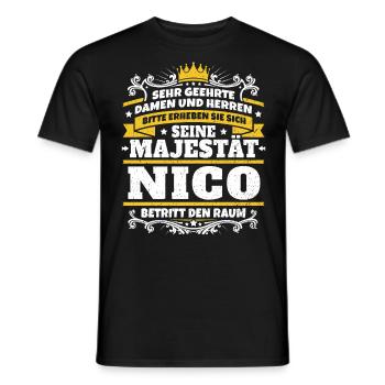 Seine Majestät Nico - Männer T-Shirt - Schwarz - Vorne - AI Model Male 178 light (178cm)