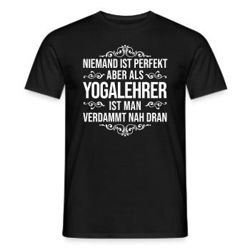 Professeur de yoga amusant Sort yoga - T-shirt homme - noir - Devant - AI Model Male 178 light (178cm)