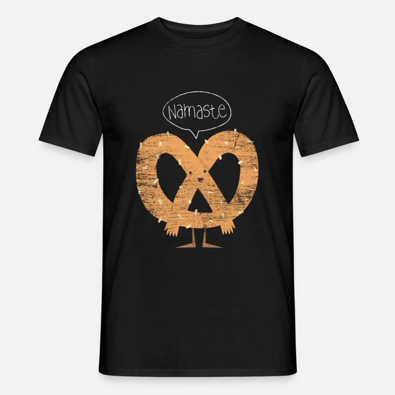 Brezel Namaste Geschenk - Männer T-Shirt - Schwarz