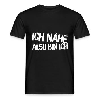 Ich nähe also bin ich - Nähen ist eine Kunst - Männer T-Shirt - Schwarz - Vorne - AI Model Male 178 light (178cm)