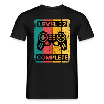 32. Geburtstag Shirt Gamer Zocker Männer Geschenk - Männer T-Shirt - Schwarz - Vorne - AI Model Male 178 light (178cm)