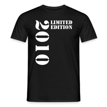 2010 Édition Limitée Anniversaire Cadeau Femme Mari - T-shirt homme - noir - Devant - AI Model Male 178 light (178cm)