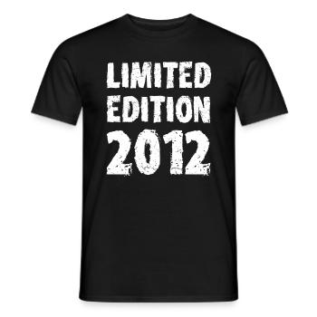 2012 Édition Limitée Anniversaire Cadeau Femme Mari - T-shirt homme - noir - Devant - AI Model Male 178 light (178cm)