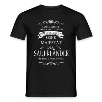 Seine Majestät der Sauerländer betritt den Raum - Männer T-Shirt - Schwarz - Vorne - AI Model Male 178 light (178cm)