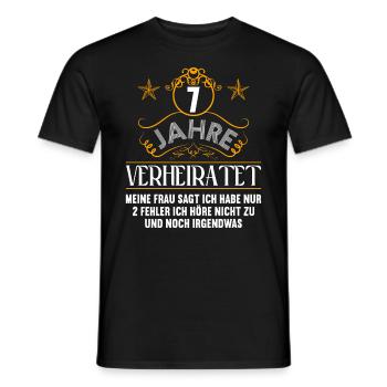 7 Jahre verheiratet nur 2 Fehler 7.Hochzeitstag - Männer T-Shirt - Schwarz - Vorne - AI Model Male 178 light (178cm)