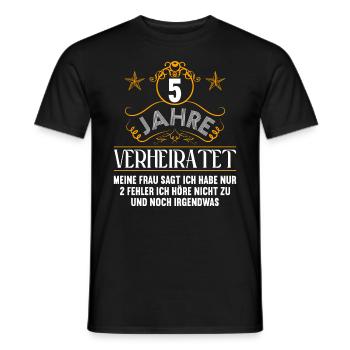 5 Jahre verheiratet nur 2 Fehler 5.Hochzeitstag - Männer T-Shirt - Schwarz - Vorne - AI Model Male 178 light (178cm)
